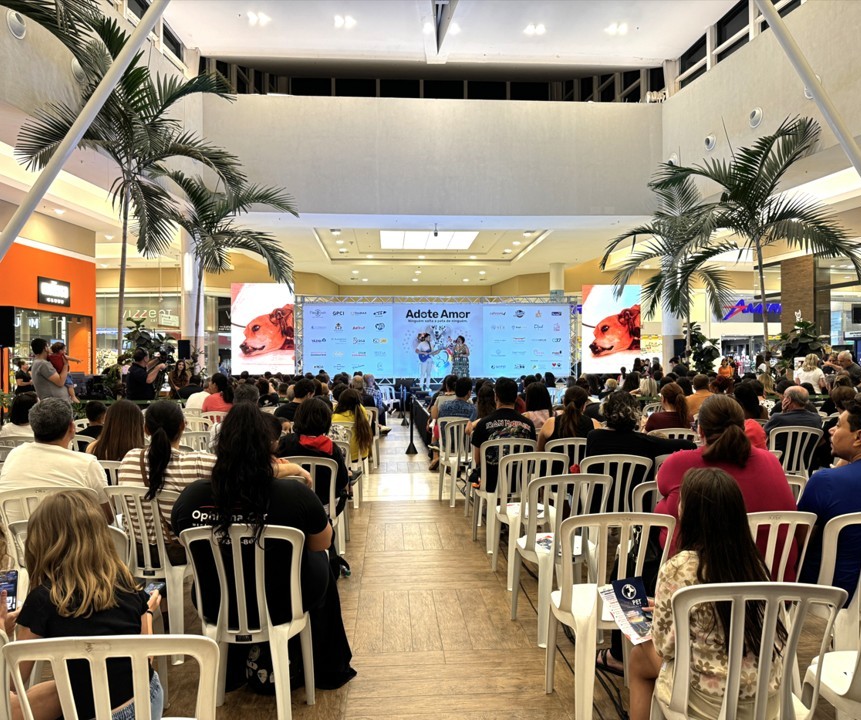 Desfile Adote Amor 2026